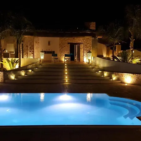 Nazarena Villa *