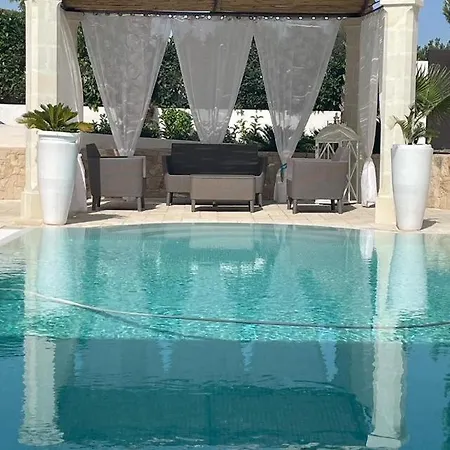 Nazarena Villa